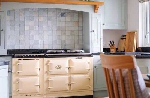 Crosthwaite House | SCARSDALE, pet friendly, luxury holiday cottage in Crosthwaite