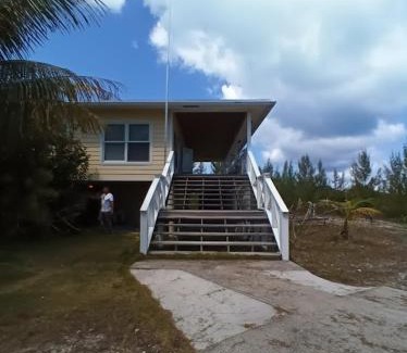South Bimini House | Scena's Place