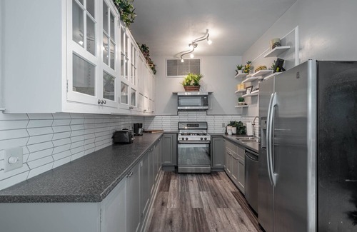 Quad Cities House | Scenic 1 Bedroom