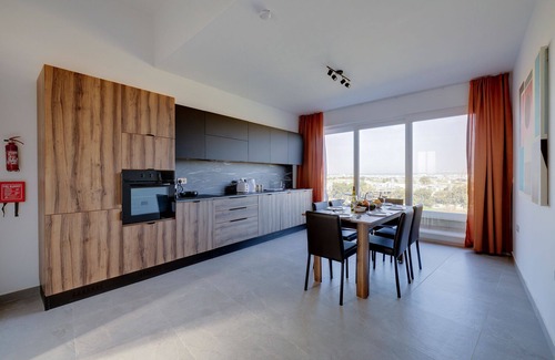 Ghaxaq Apartment | Scenic 2BR Apartment in a Tranquil Area