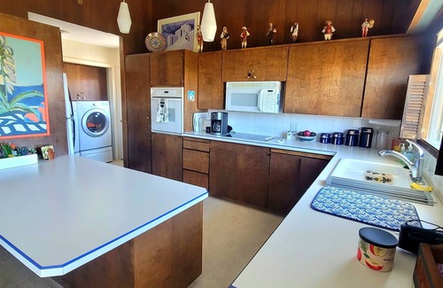 Okanogan House | Scenic 3-Bedroom Getaway with Stunning Views & Ample Space in Okanogan