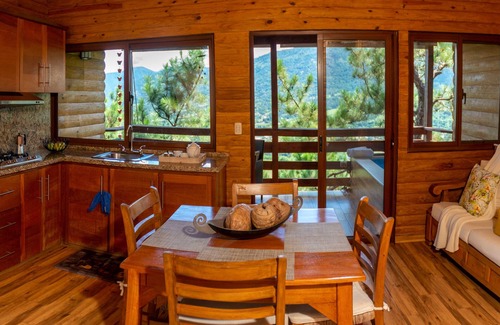 Jarabacoa Ski Chalet | Scenic and Cozy 2 bedroom with Jacuzzi on the balcony