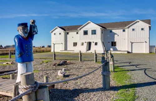 Bandon House | Scenic Bandon Vacation Rental with Beach Access!