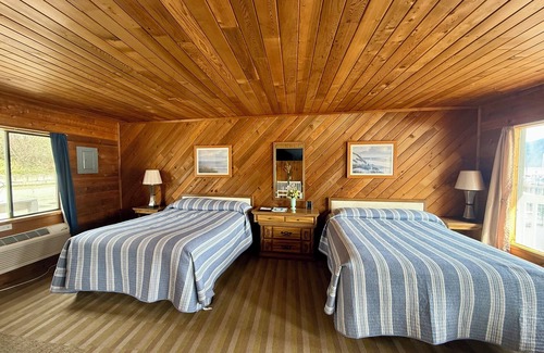 Bayview Hotel | Scenic Bay Motel room 3