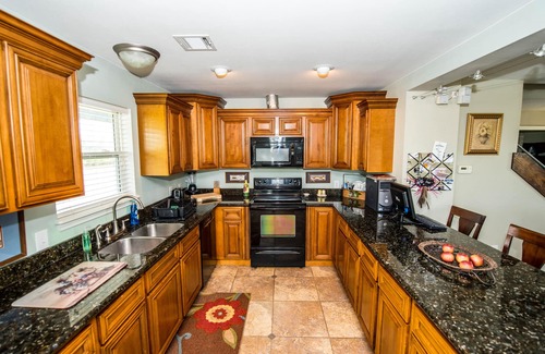 Chauvin House | Scenic Bayou Side Home; Cocodrie Robinson Canal Bridge is open!