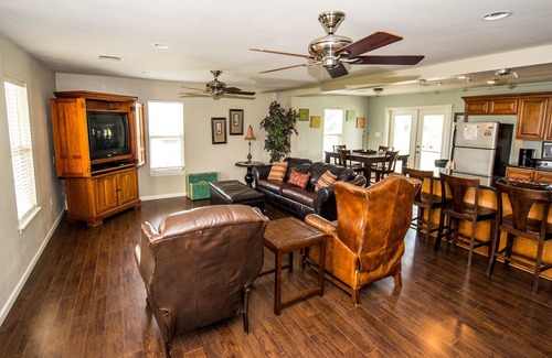Chauvin House | Scenic Bayou Side Home; Cocodrie Robinson Canal Bridge is open!