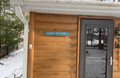 Gladwin Cabin | Scenic Cabin by the Lake