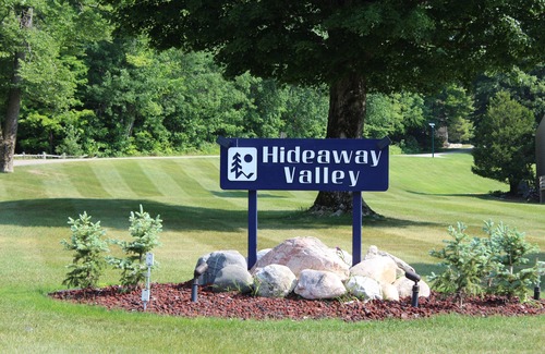Harbor Springs Condo | Scenic condo