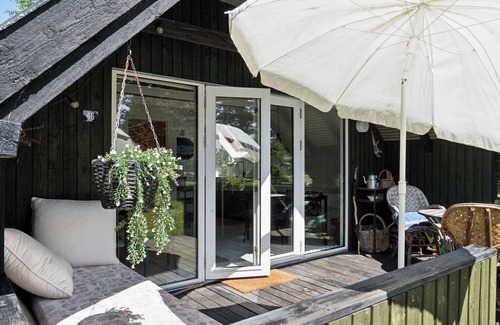 Næsby Strand House | Scenic cottage within walking distance to beach