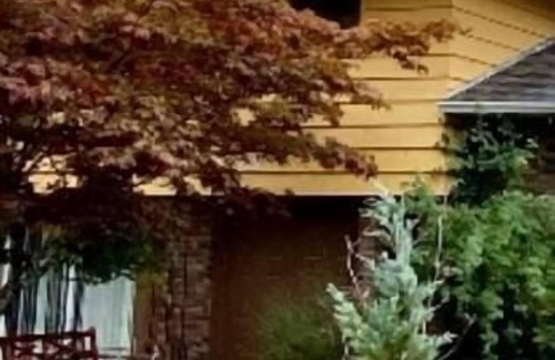 Port Alberni House | Scenic Country Home | Sleeps 10 |Pet friendly, Port Alberni