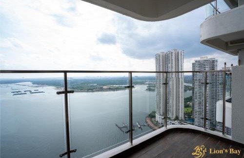 Central District Apartment | Scenic Country Garden Danga Bay by Lions Bay