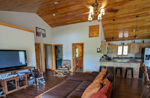 Beaver Dams Cabin | Scenic Escape at Camp AWOL! Minutes to Watkins Glen, Corning and many Wineries!