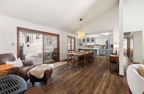 Frankfort House | Scenic Escape Kayaks Game Room on M22