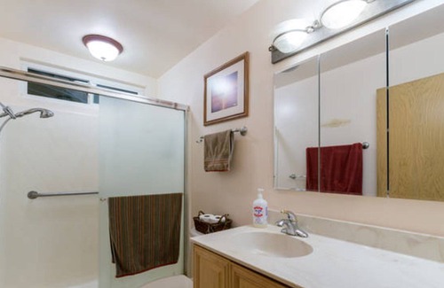 Lexington Hills Apartment | Scenic getaway - monthly rental