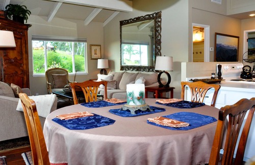 Santa Cruz House | Scenic Getaway With Ocean Views