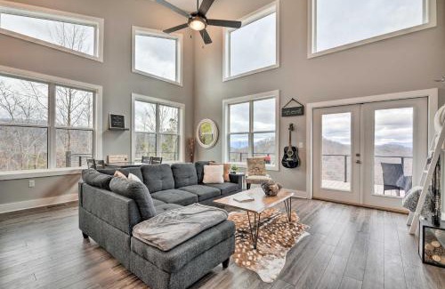 Sylva House | Scenic Hillside Cabin in Sylva with Hot Tub and Views!