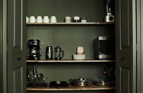 Niverville House | Scenic Hilltop Home, Hot Tub, Fireplace, Home Gym