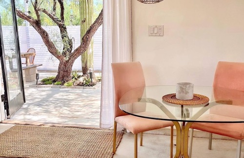 Picture Rocks House | ✷ Scenic Location ✷ Pet-Friendly ✷ Low Fees ✷ Huge Outdoor Living Space ✷ n