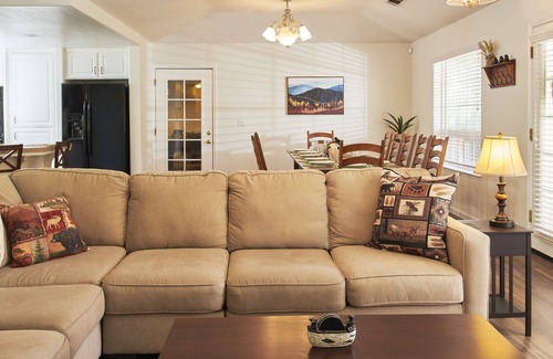 Oakhurst House | Scenic Mountain Views w/Game Room, Pool & Hottubs