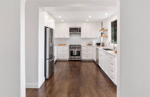 Country Club Cottage | Scenic Ocean View Guesthouse w/ Rooftop Deck & Canyon Views Near Country Club