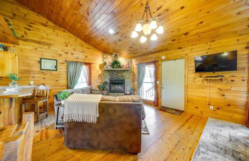 Octavia Apartment | Scenic Oklahoma Studio Cabin on 80 Acres with Views!