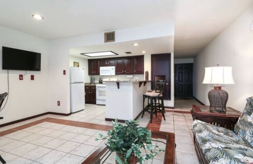 Seven Coves Condo | ⛱ Scenic Over-The-Water Balcony 3 Mile Lake View☀️