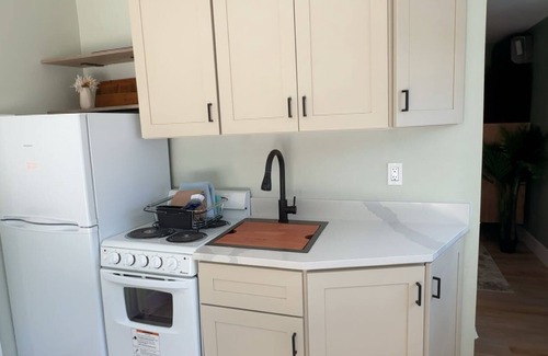 Port Orange Apartment | Scenic poolside apartment in Port Orange
