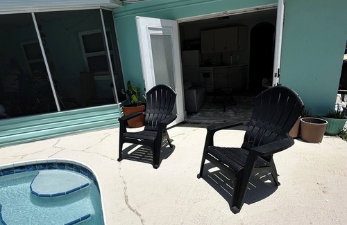Port Orange Apartment | Scenic poolside apartment in Port Orange