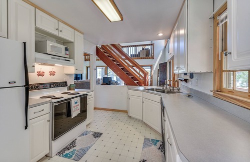Port Haywood House | Scenic Port Haywood Gem w/Waterfront Views!