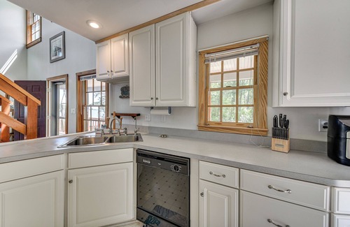 Port Haywood House | Scenic Port Haywood Gem w/Waterfront Views!