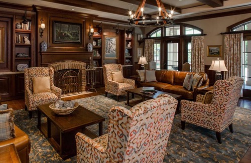 Mount Berry Hotel | Scenic Resort with Outdoor Adventures, Spa, and Outdoor Pool!