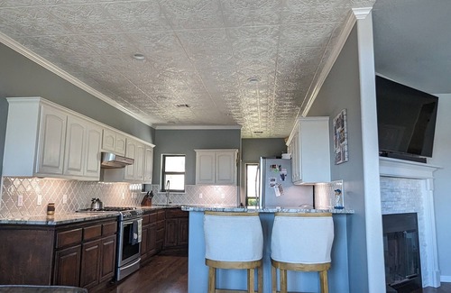 Sand Springs House | scenic Retreat for the Family