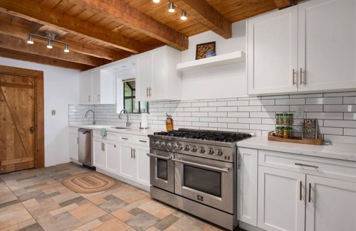 Toomsboro Cabin | Scenic Rural Oasis, 5-bedroom cabin in the heart of Georgia