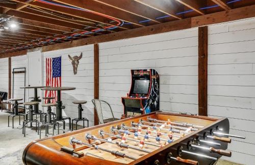 Garland House | Scenic Rustic Farmhouse - Gameroom+Separate Suite