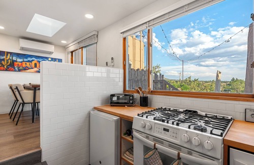 Northeast Santa Fe Apartment | Scenic Santa Fe Downtown Escape