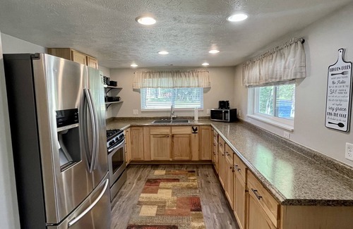 Cornell House | Scenic, Secluded Cottage Located on the Escanaba River