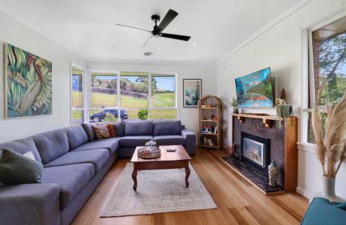 Highton House | Scenic Serenity Large Family Home in Geelong