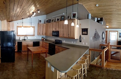 Drake Ski Chalet | Scenic Solitude off the beaten path near Estes Park/Rocky Mountain National Park