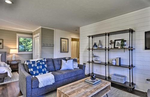 Carson Apartment | Scenic Studio with Loft and View of the Columbia River
