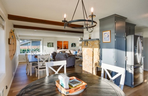 Northeast Tacoma Apartment | Scenic Tacoma Apartment w/Deck & Fire Pit!