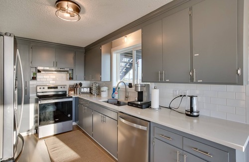 Northeast Tacoma Apartment | Scenic Tacoma Apartment w/Deck & Fire Pit!