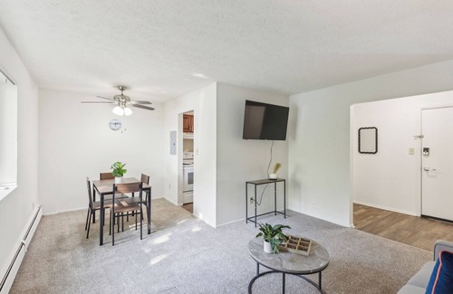 Parma Apartment | Scenic towers 3102 I Cozy & Comfy I Free Parking