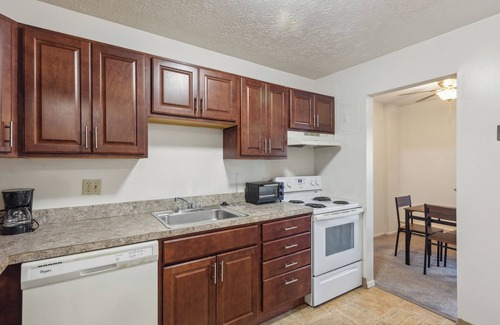 Parma Apartment | Scenic towers 3105I Cozy & Comfy I Free Parking
