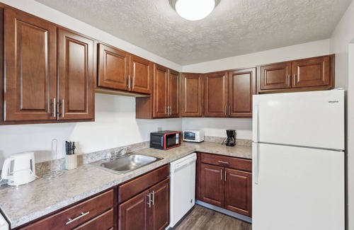 Parma Apartment | Scenic towers 3217I Cozy & Comfy I Free Parking