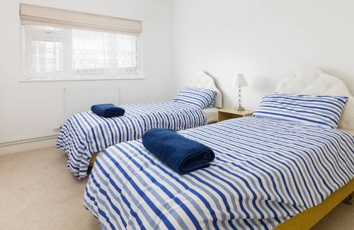 Port Erin Cottage | Scenic View Apartment - an apartment that sleeps 4 guests in 2 bedrooms