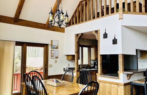 Bellaire House | Scenic View Lodge - Large family home in Schuss/Shanty Creek Resort Complex