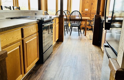 Bellaire House | Scenic View Lodge - Large family home in Schuss/Shanty Creek Resort Complex
