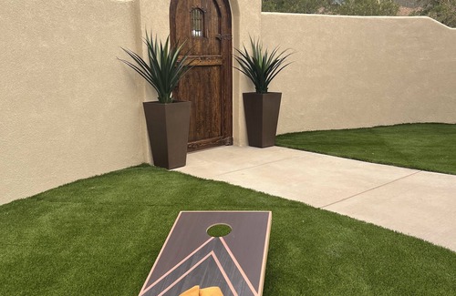 Alamogordo House | Scenic Vista with Game Room and Putting Green