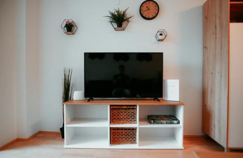 Meidling Apartment | Schönbrunn Gardens Vienna Apartment