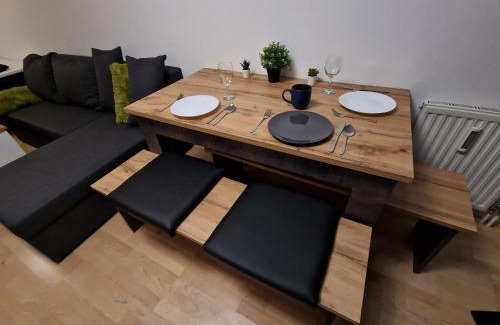 Meidling Apartment | Schönbrunn Gardens Vienna Apartment
